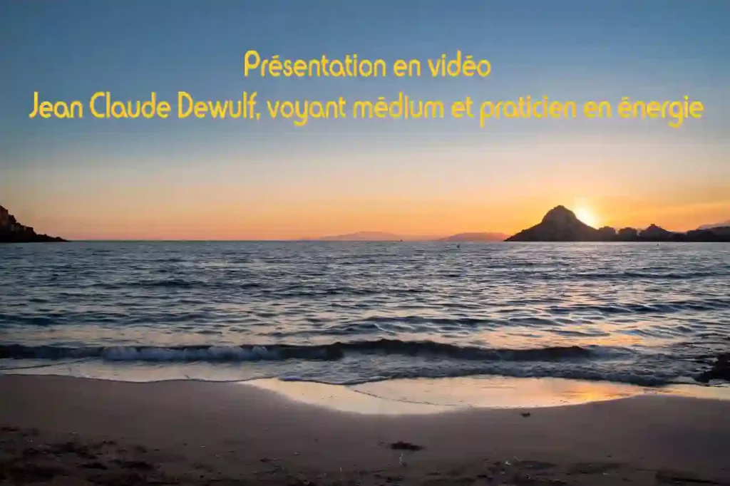 Coucher de soleil sur la plage et la mer avec Jean Claude Dewulf, voyant médium et praticien en énergie